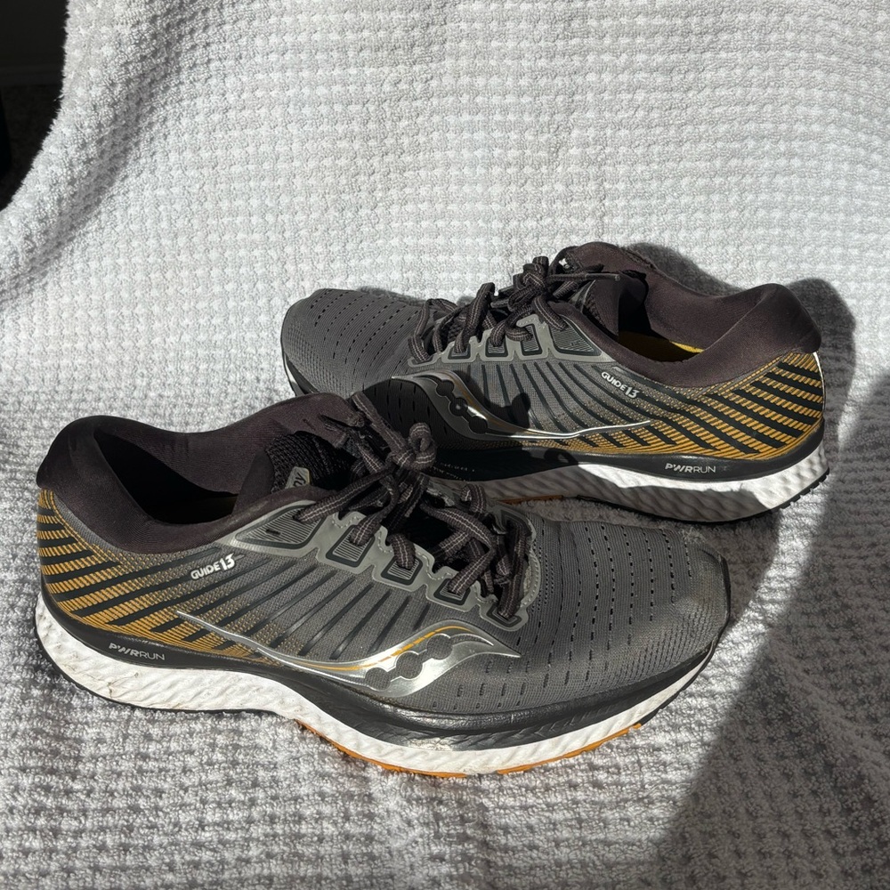 Saucony Guide 13 Black Yellow Athletic Running Shoes Men’s Size 8 US